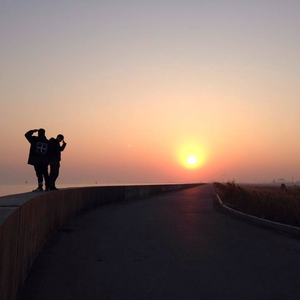 过来让我操个逼
